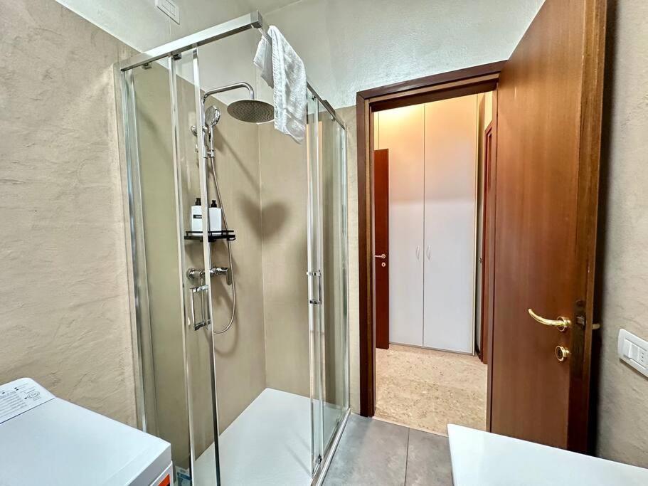 Low Cost Holiday An Business House And Free Park By Revenue House Côme Esterno foto